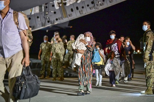 Evacuees Arrive NAS Sigonella 22 Aug 2021